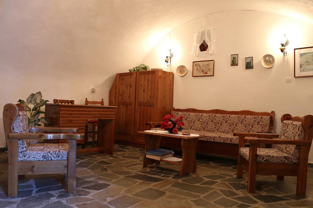 Maleatis Apollo Guesthouse Kosmás المظهر الخارجي الصورة